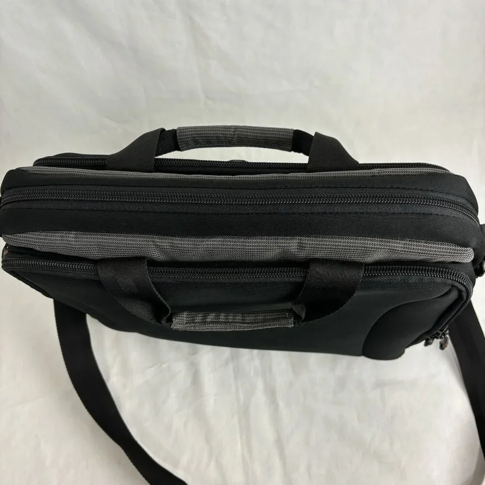 SwissGear Wenger Black & Gray Laptop Bag - Multiple Compartments Durable Fabric. - Picture 10 of 16
